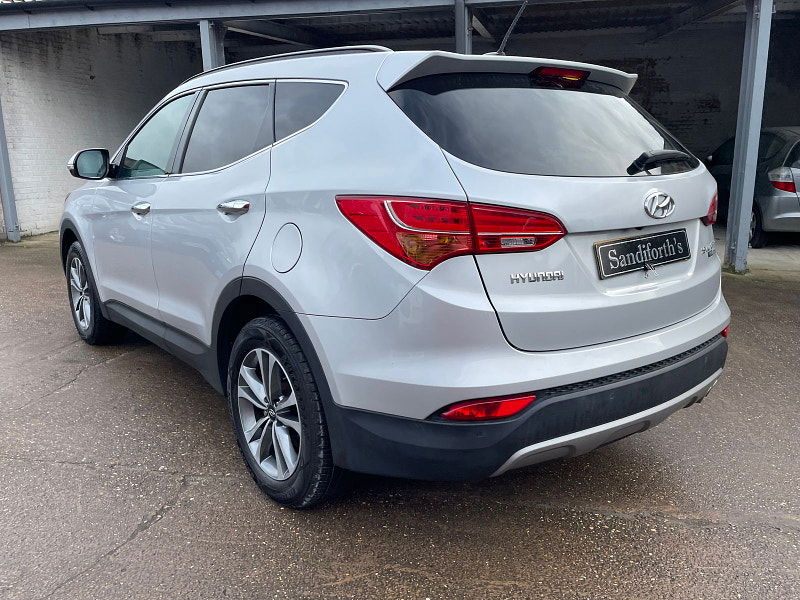 Hyundai Santa Fe 2.2 CRDi Premium SUV 5dr Diesel Auto 4WD Euro 5 (5 seat) (194 bhp) 5dr Automatic 2025