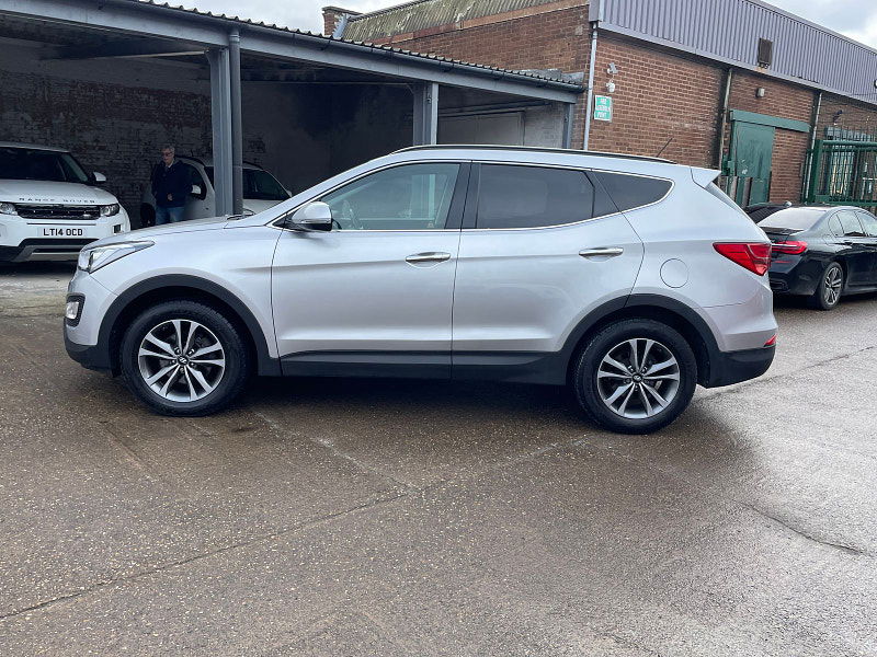 Hyundai Santa Fe 2.2 CRDi Premium SUV 5dr Diesel Auto 4WD Euro 5 (5 seat) (194 bhp) 5dr Automatic 2025