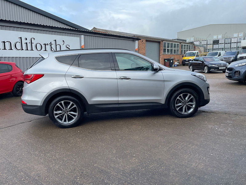 Hyundai Santa Fe 2.2 CRDi Premium SUV 5dr Diesel Auto 4WD Euro 5 (5 seat) (194 bhp) 5dr Automatic 2025