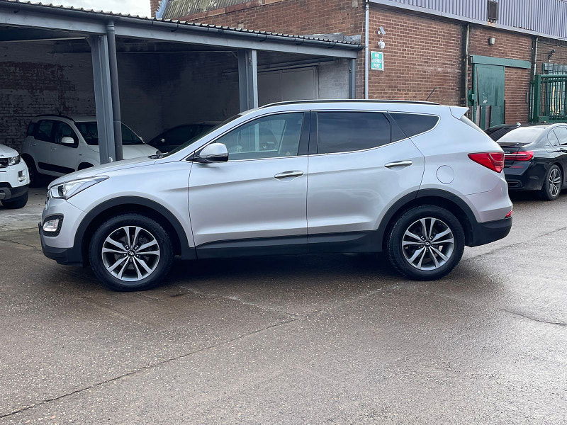 Hyundai Santa Fe 2.2 CRDi Premium SUV 5dr Diesel Auto 4WD Euro 5 (5 seat) (194 bhp) 5dr Automatic 2025