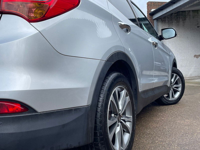 Hyundai Santa Fe 2.2 CRDi Premium SUV 5dr Diesel Auto 4WD Euro 5 (5 seat) (194 bhp) 5dr Automatic 2025