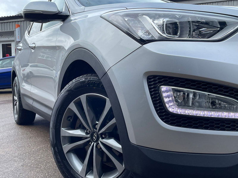 Hyundai Santa Fe 2.2 CRDi Premium SUV 5dr Diesel Auto 4WD Euro 5 (5 seat) (194 bhp) 5dr Automatic 2025