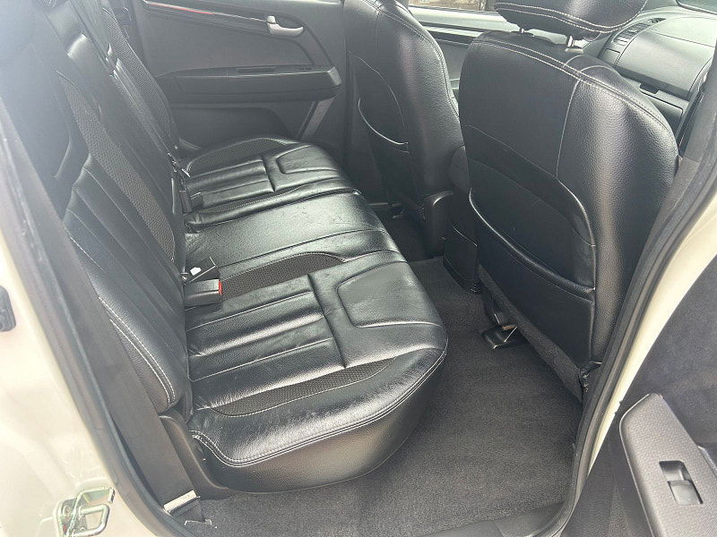Isuzu D-Max 2.5 TD Blade Pickup 4dr Diesel Manual 4x4 (192 g/km, 161 bhp) 4dr Manual 2025