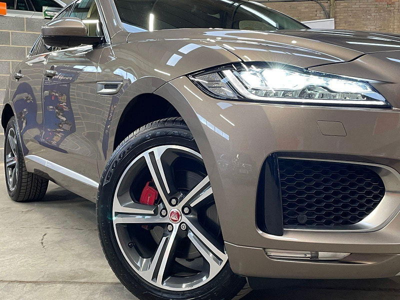Jaguar F-PACE 3.0 D300 V6 S SUV 5dr Diesel Auto AWD Euro 6 (s/s) (300 ps) 7 Main Dealer Services 5dr Automatic 2025