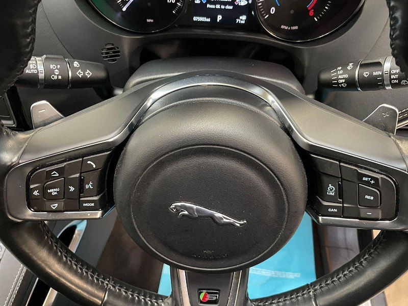 Jaguar F-PACE 3.0 D300 V6 S SUV 5dr Diesel Auto AWD Euro 6 (s/s) (300 ps) 7 Main Dealer Services 5dr Automatic 2025