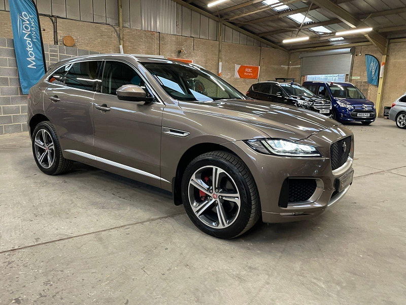Jaguar F-PACE 3.0 D300 V6 S SUV 5dr Diesel Auto AWD Euro 6 (s/s) (300 ps) 7 Main Dealer Services 5dr Automatic 2025
