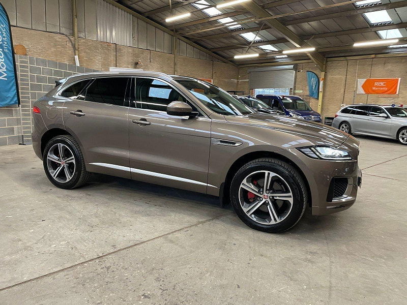 Jaguar F-PACE 3.0 D300 V6 S SUV 5dr Diesel Auto AWD Euro 6 (s/s) (300 ps) 7 Main Dealer Services 5dr Automatic 2025