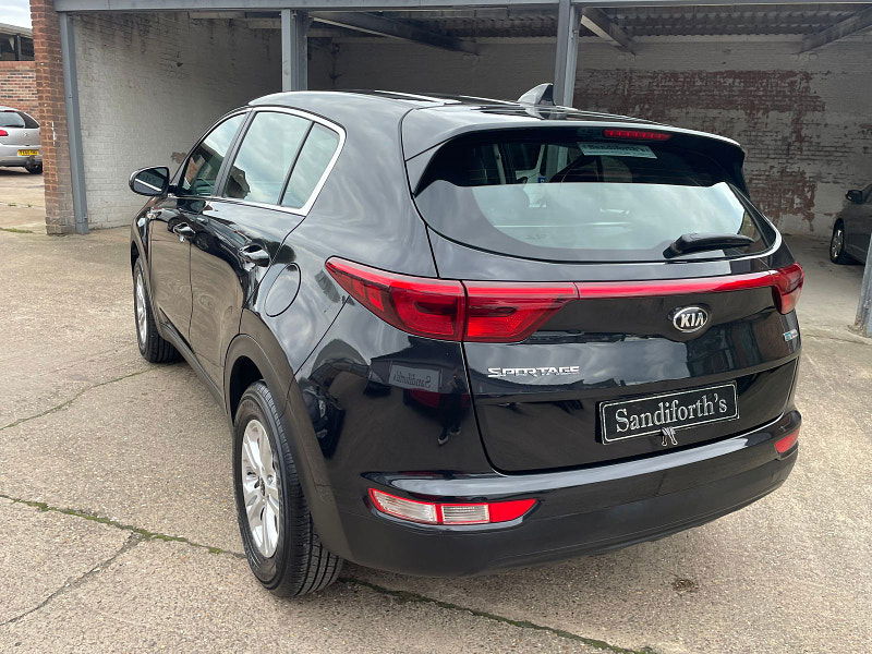Kia Sportage 1.6 GDi 1 SUV 5dr Petrol Manual Euro 6 (s/s) (130 bhp) 1 Former Keeper From New,  5dr Manual 2025