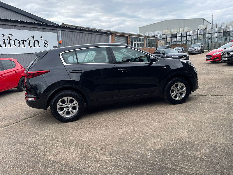 Kia Sportage 1.6 GDi 1 SUV 5dr Petrol Manual Euro 6 (s/s) (130 bhp) 1 Former Keeper From New,  5dr Manual 2025