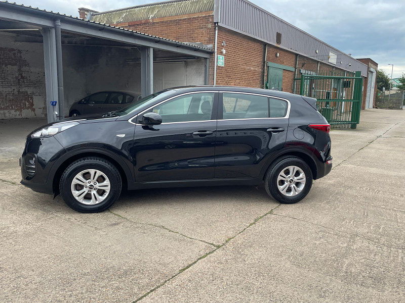 Kia Sportage 1.6 GDi 1 SUV 5dr Petrol Manual Euro 6 (s/s) (130 bhp) 1 Former Keeper From New,  5dr Manual 2025