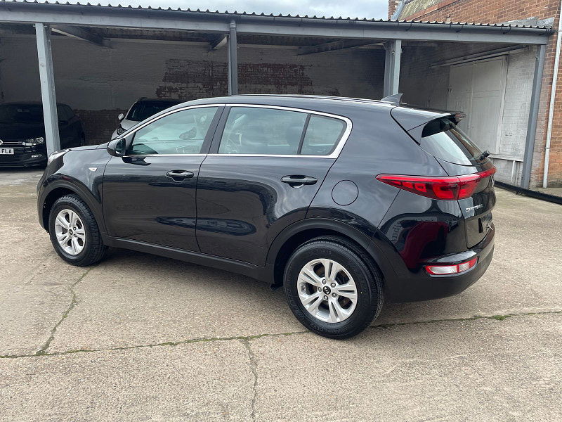 Kia Sportage 1.6 GDi 1 SUV 5dr Petrol Manual Euro 6 (s/s) (130 bhp) 1 Former Keeper From New,  5dr Manual 2025