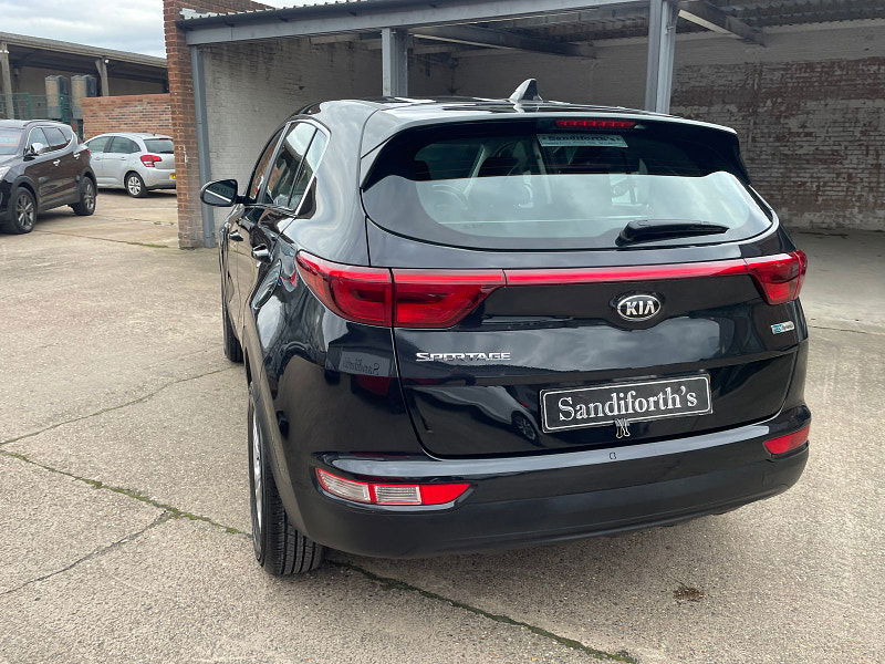 Kia Sportage 1.6 GDi 1 SUV 5dr Petrol Manual Euro 6 (s/s) (130 bhp) 1 Former Keeper From New,  5dr Manual 2025