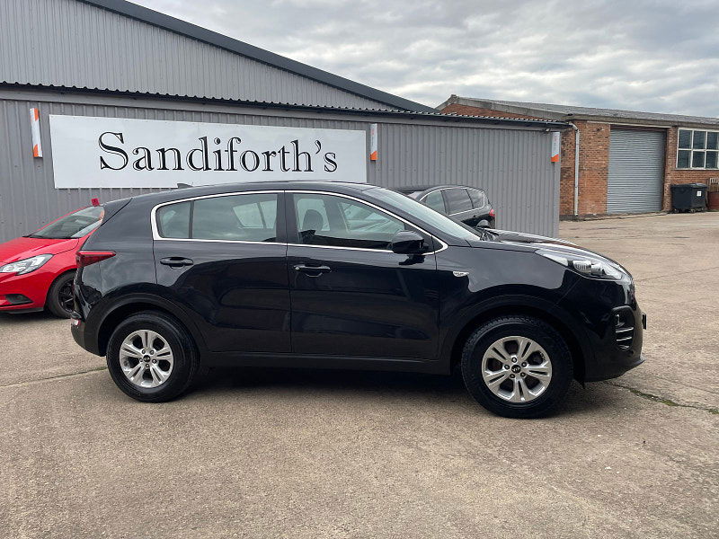 Kia Sportage 1.6 GDi 1 SUV 5dr Petrol Manual Euro 6 (s/s) (130 bhp) 1 Former Keeper From New,  5dr Manual 2025