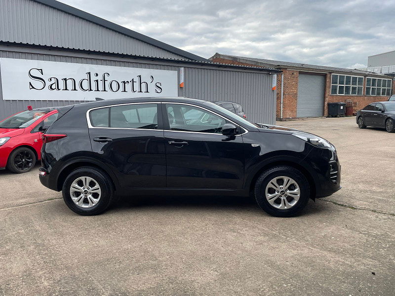 Kia Sportage 1.6 GDi 1 SUV 5dr Petrol Manual Euro 6 (s/s) (130 bhp) 1 Former Keeper From New,  5dr Manual 2025