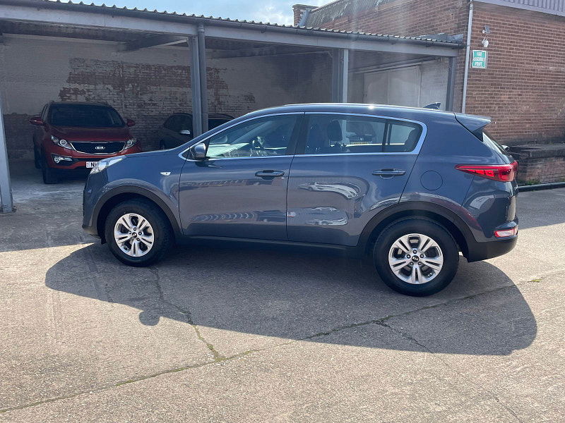 Kia Sportage 1.7 CRDi 1 SUV 5dr Diesel Manual Euro 6 (s/s) (114 bhp) 6 Services, Only 1 Former Keeper,  5dr Manual 2024