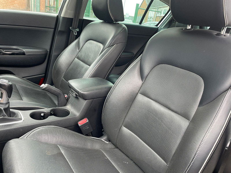 Kia Sportage 1.7 CRDi 4 SUV 5dr Diesel Manual Euro 6 (s/s) (114 bhp) 5dr Manual 2025