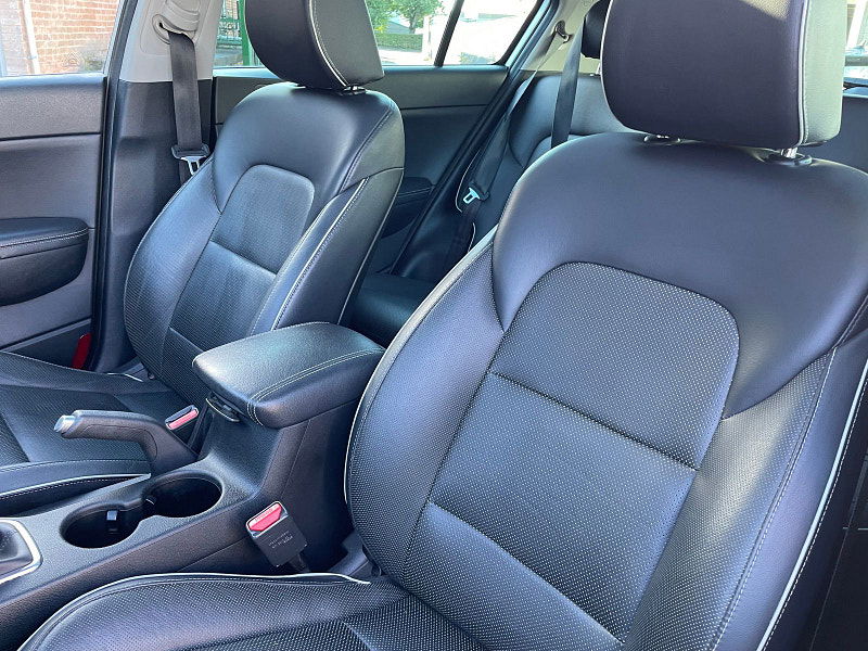 Kia Sportage 1.7 CRDi 4 SUV 5dr Diesel Manual Euro 6 (s/s) (114 bhp) 5dr Manual 2025