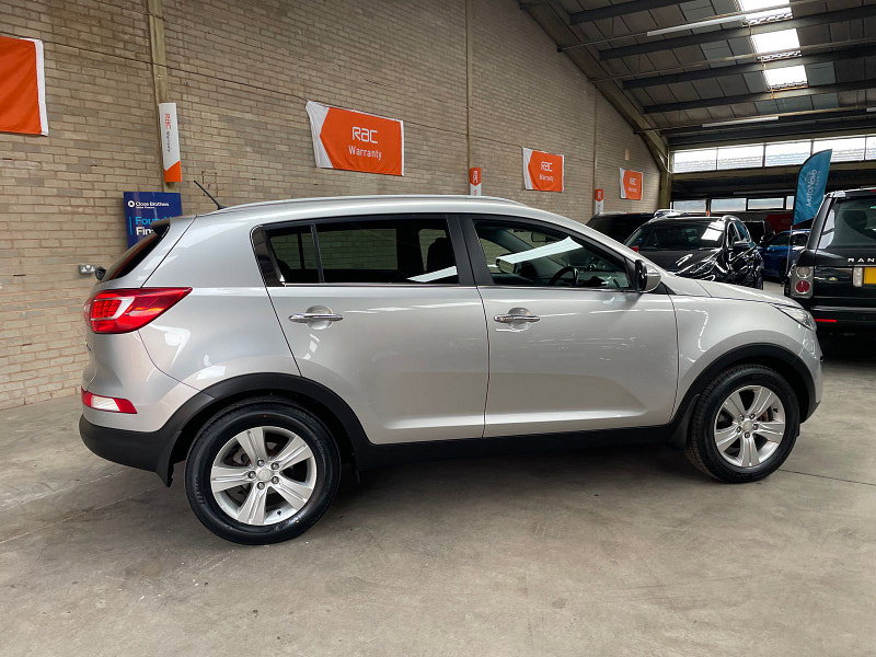 Kia Sportage 1.7 CRDi EcoDynamics 2 SUV 5dr Diesel Manual 2WD Euro 5 (s/s) (114 bhp) PAN ROOF,  5dr Manual 2026