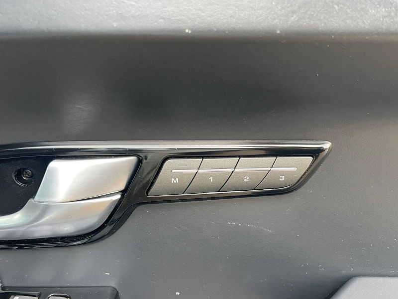 Land Rover Range Rover Evoque 2.2 SD4 Dynamic SUV 5dr Diesel Auto 4WD Euro 5 (s/s) (190 ps) 5dr Automatic 2026