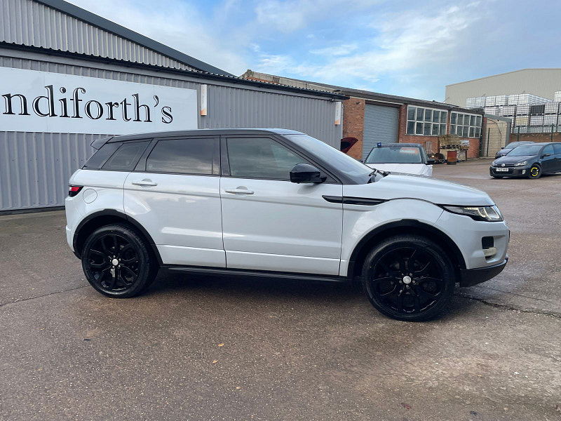 Land Rover Range Rover Evoque 2.2 SD4 Dynamic SUV 5dr Diesel Auto 4WD Euro 5 (s/s) (190 ps) 5dr Automatic 2026