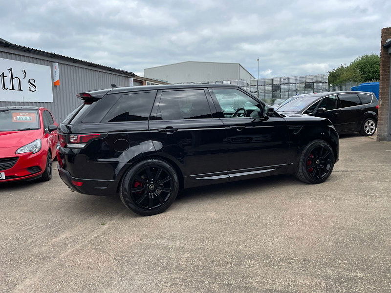 Land Rover Range Rover Sport 3.0 SD V6 Autobiography Dynamic SUV 5dr Diesel Auto 4WD Euro 6 (s/s) (306 ps) 5 Services  5dr Automatic 2024