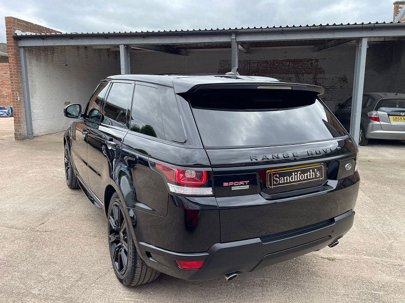 Land Rover Range Rover Sport 3.0 SD V6 Autobiography Dynamic SUV 5dr Diesel Auto 4WD Euro 6 (s/s) (306 ps) 5 Services  5dr Automatic 2024