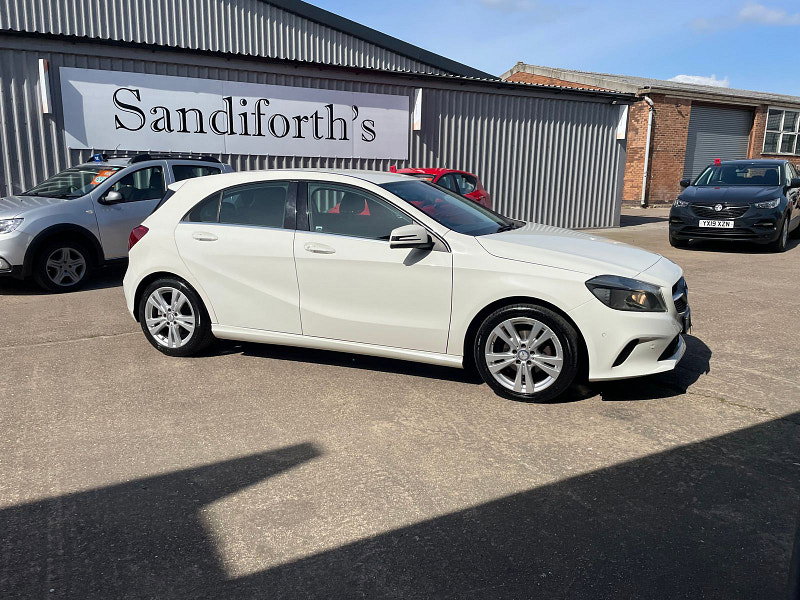 Mercedes-Benz A Class 1.5 A180d Sport (Executive) Hatchback 5dr Diesel Manual Euro 6 (s/s) (109 ps) 5dr Manual 2026