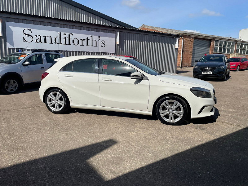 Mercedes-Benz A Class 1.5 A180d Sport (Executive) Hatchback 5dr Diesel Manual Euro 6 (s/s) (109 ps) 5dr Manual 2026