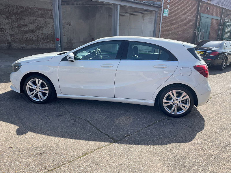 Mercedes-Benz A Class 1.5 A180d Sport (Executive) Hatchback 5dr Diesel Manual Euro 6 (s/s) (109 ps) 5dr Manual 2026