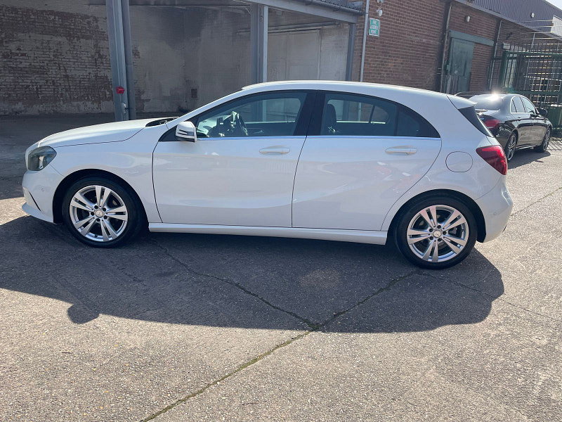 Mercedes-Benz A Class 1.5 A180d Sport (Executive) Hatchback 5dr Diesel Manual Euro 6 (s/s) (109 ps) 5dr Manual 2026