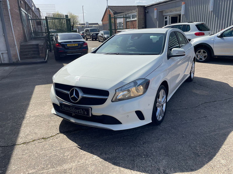 Mercedes-Benz A Class 1.5 A180d Sport (Executive) Hatchback 5dr Diesel Manual Euro 6 (s/s) (109 ps) 5dr Manual 2026