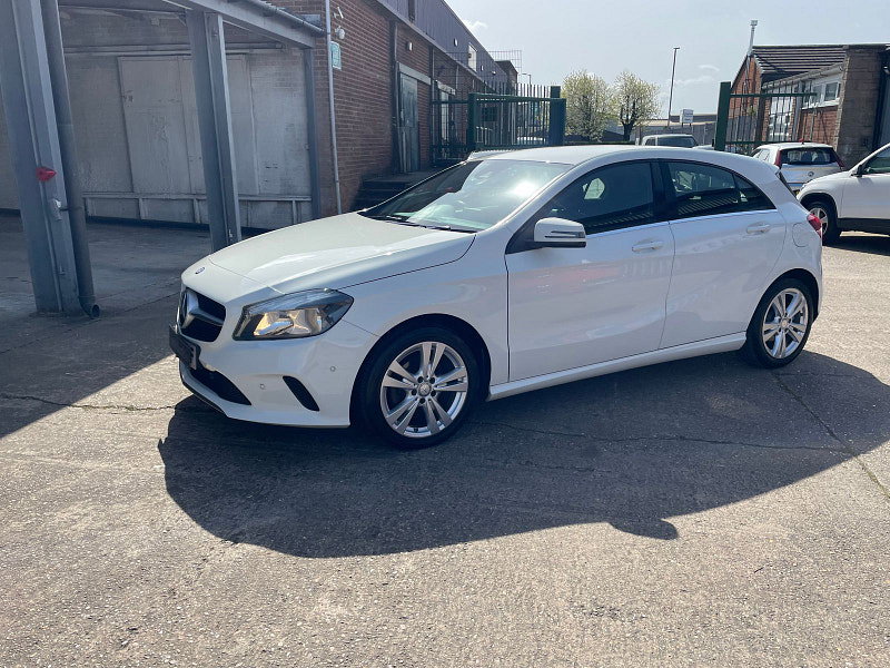 Mercedes-Benz A Class 1.5 A180d Sport (Executive) Hatchback 5dr Diesel Manual Euro 6 (s/s) (109 ps) 5dr Manual 2026