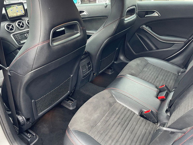 Mercedes-Benz A Class 2.1 A200d AMG Line Hatchback 5dr Diesel 7G-DCT Euro 6 (s/s) (136 ps) 5dr Automatic 2025