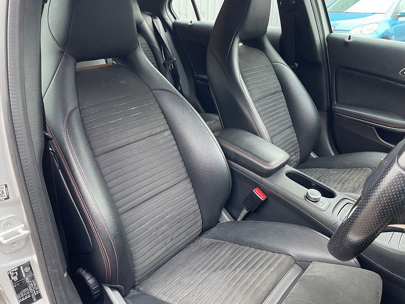 Mercedes-Benz A Class 2.1 A200d AMG Line Hatchback 5dr Diesel 7G-DCT Euro 6 (s/s) (136 ps) 5dr Automatic 2025