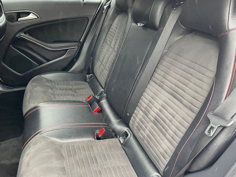 Mercedes-Benz A Class 2.1 A200d AMG Line (Premium Plus) Hatchback 5dr Diesel Manual Euro 6 (s/s) (136 ps) 5dr Manual 2026