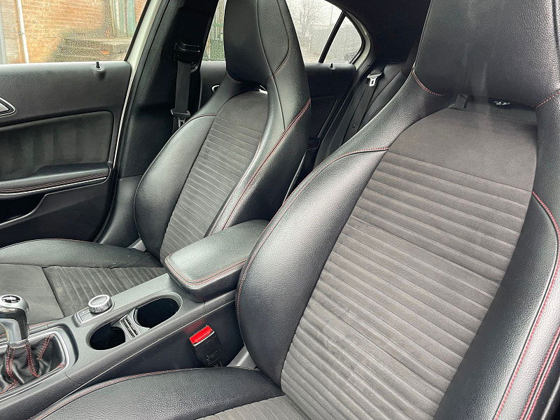 Mercedes-Benz A Class 2.1 A200d AMG Line (Premium Plus) Hatchback 5dr Diesel Manual Euro 6 (s/s) (136 ps) 5dr Manual 2026