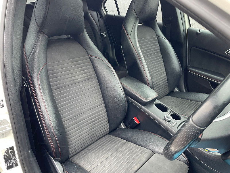 Mercedes-Benz A Class 2.1 A200d AMG Line (Premium Plus) Hatchback 5dr Diesel Manual Euro 6 (s/s) (136 ps) 5dr Manual 2026