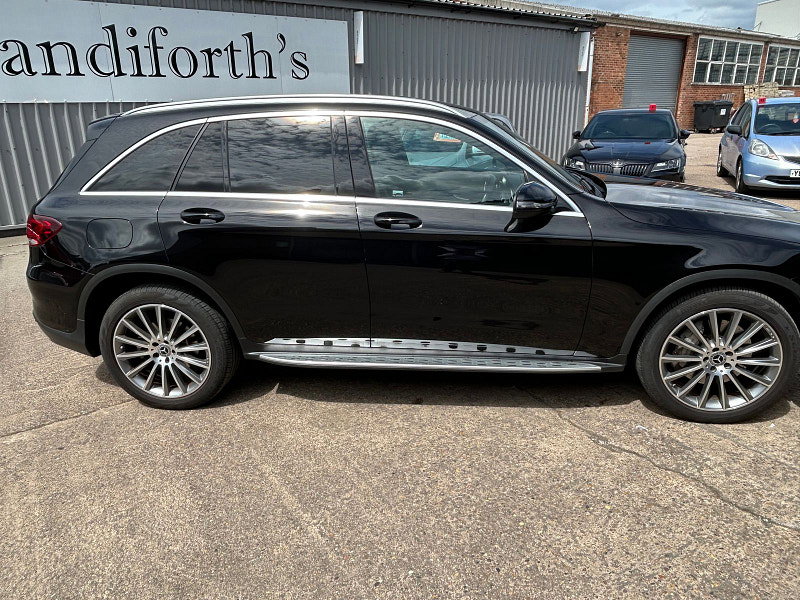 Mercedes-Benz GLC 2.0 GLC300d AMG Line (Premium) SUV 5dr Diesel G-Tronic+ 4MATIC Euro 6 (s/s) (245 ps) 5dr Automatic 2026