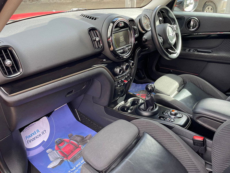 MINI Countryman 1.5 Cooper SUV 5dr Petrol Manual Euro 6 (s/s) (136 ps) 5dr Manual 2025
