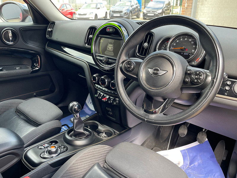 MINI Countryman 1.5 Cooper SUV 5dr Petrol Manual Euro 6 (s/s) (136 ps) 5dr Manual 2025