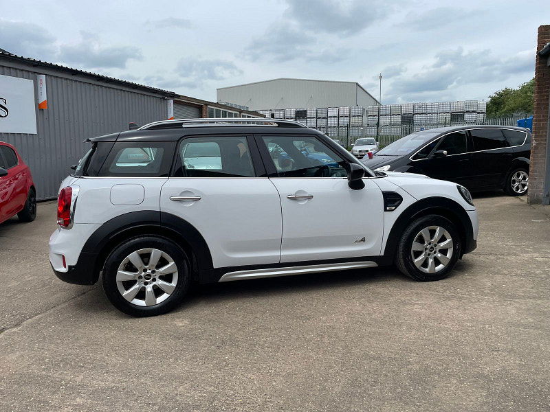 MINI Countryman 2.0 Cooper D SUV 5dr Diesel Manual ALL4 Euro 6 (s/s) (150 ps) Sat Nav, Only 35k 4 Services 5dr Manual 2024