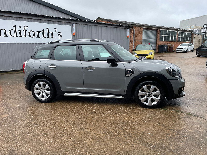 MINI Countryman 2.0 Cooper S SUV 5dr Petrol Manual Euro 6 (s/s) (192 ps) 1 Owner From New, 6 MD Services 5dr Manual 2024