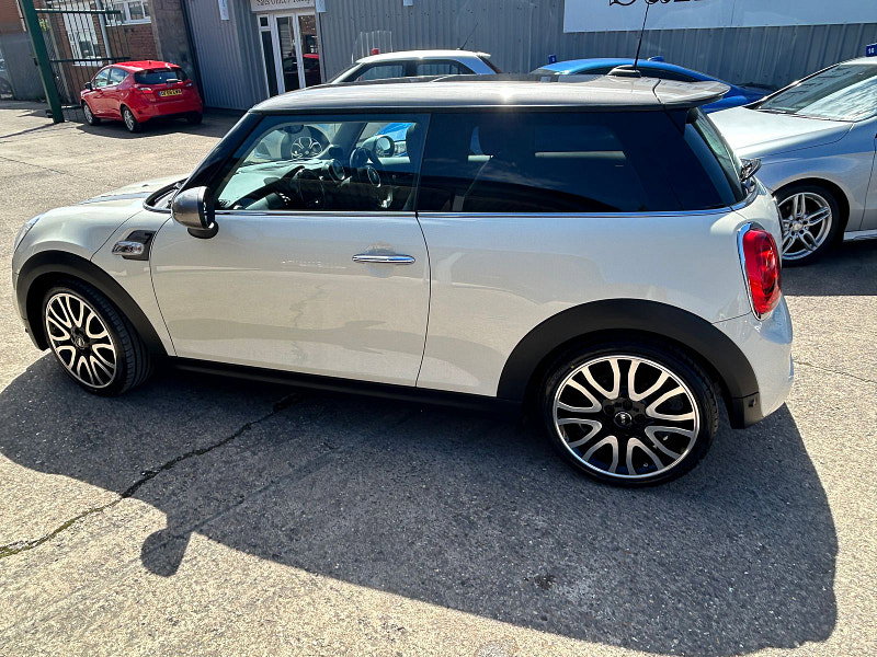 MINI Hatch 2.0 Cooper S Seven Hatchback 3dr Petrol Auto Euro 6 (s/s) (192 ps) 3dr Automatic 2026