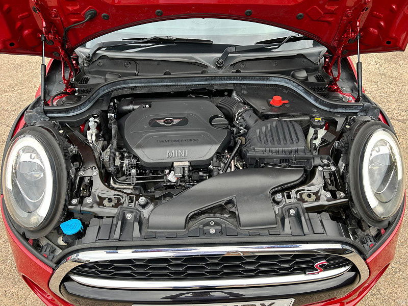 MINI Hatch 2.0 Cooper SD Hatchback 5dr Diesel Auto 6Spd Euro 6 (s/s) (170 ps) Only 2 former Keepers,  5dr Automatic 2025
