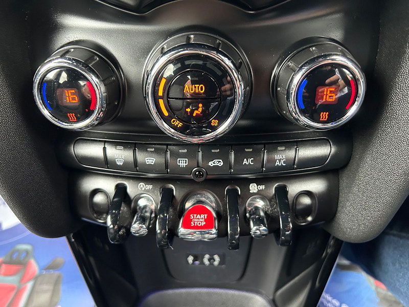 MINI Hatch 2.0 Cooper SD Hatchback 5dr Diesel Auto 6Spd Euro 6 (s/s) (170 ps) Only 2 former Keepers,  5dr Automatic 2025