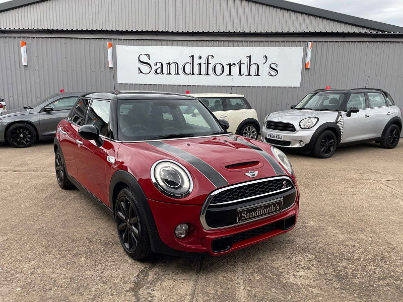 MINI Hatch 2.0 Cooper SD Hatchback 5dr Diesel Auto 6Spd Euro 6 (s/s) (170 ps) Only 2 former Keepers,  5dr Automatic 2025