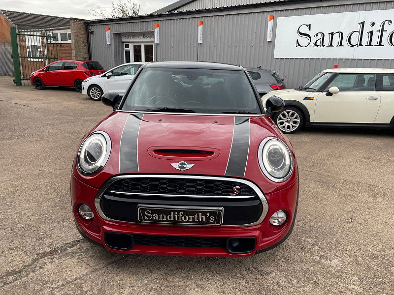 MINI Hatch 2.0 Cooper SD Hatchback 5dr Diesel Auto 6Spd Euro 6 (s/s) (170 ps) Only 2 former Keepers,  5dr Automatic 2025
