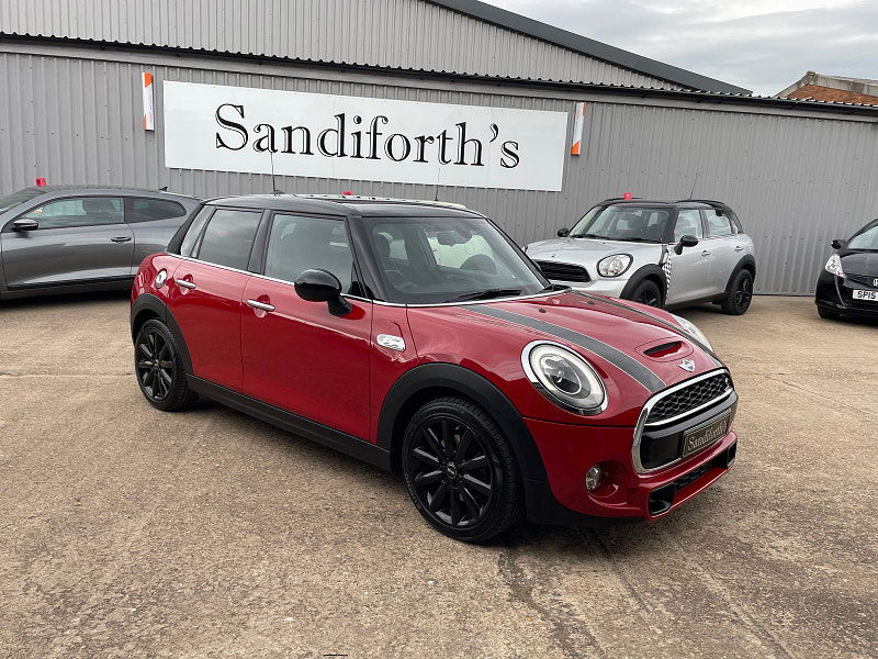 MINI Hatch 2.0 Cooper SD Hatchback 5dr Diesel Auto 6Spd Euro 6 (s/s) (170 ps) Only 2 former Keepers,  5dr Automatic 2025