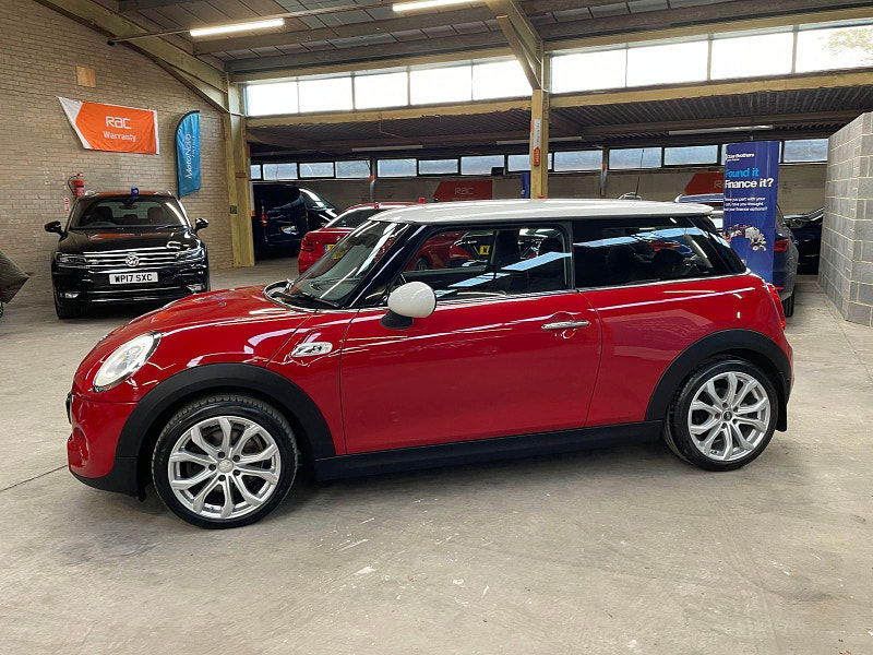 MINI HATCH COOPER 2.0 COOPER SD 3d 168 BHP SAT NAV, LEATHER, 5 SERVICES  FINANCE OPTIONS AVAILABLE, SAT NAV 3dr Manual 2025