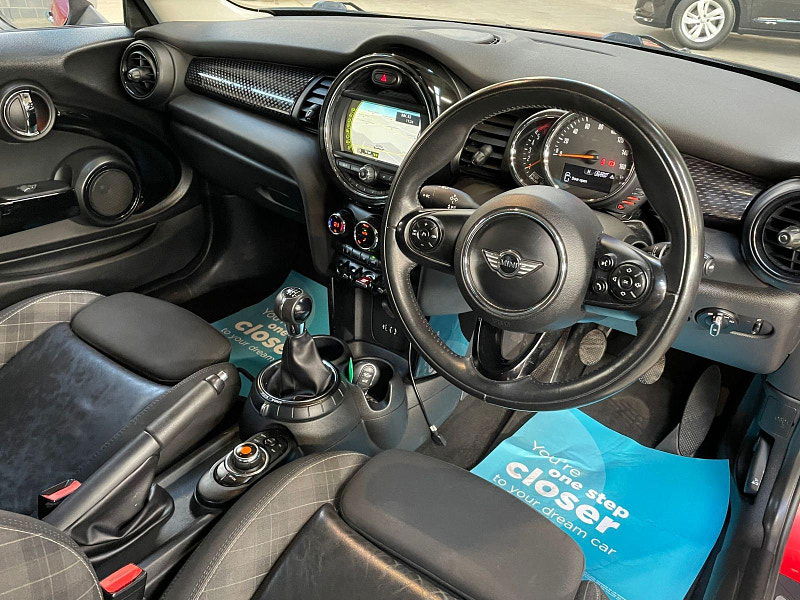 MINI HATCH COOPER 2.0 COOPER SD 3d 168 BHP SAT NAV, LEATHER, 5 SERVICES  FINANCE OPTIONS AVAILABLE, SAT NAV 3dr Manual 2025